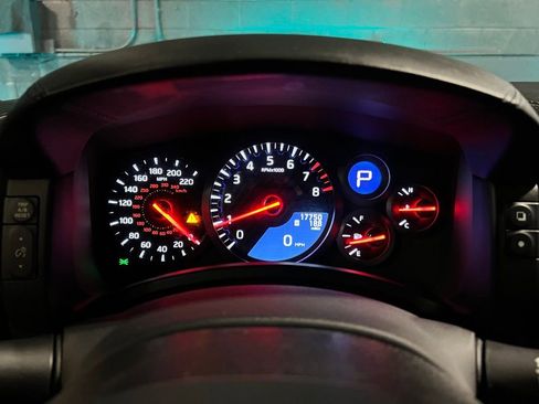 Used 2017 Nissan GT-R Premium image 26