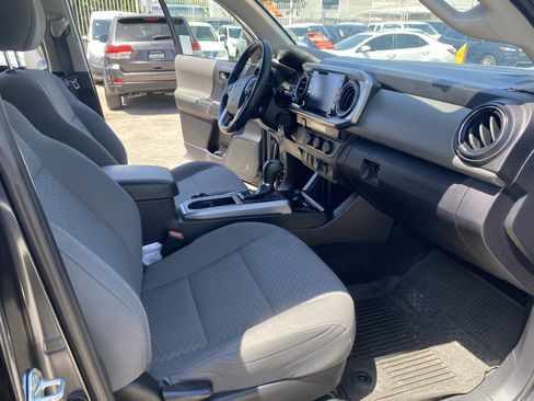 Used 2021 Toyota Tacoma SR5 RWD image 20