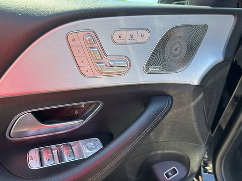 Used 2023 Mercedes-Benz GLE 450 4MATIC w/ AMG Line Exterior image 16