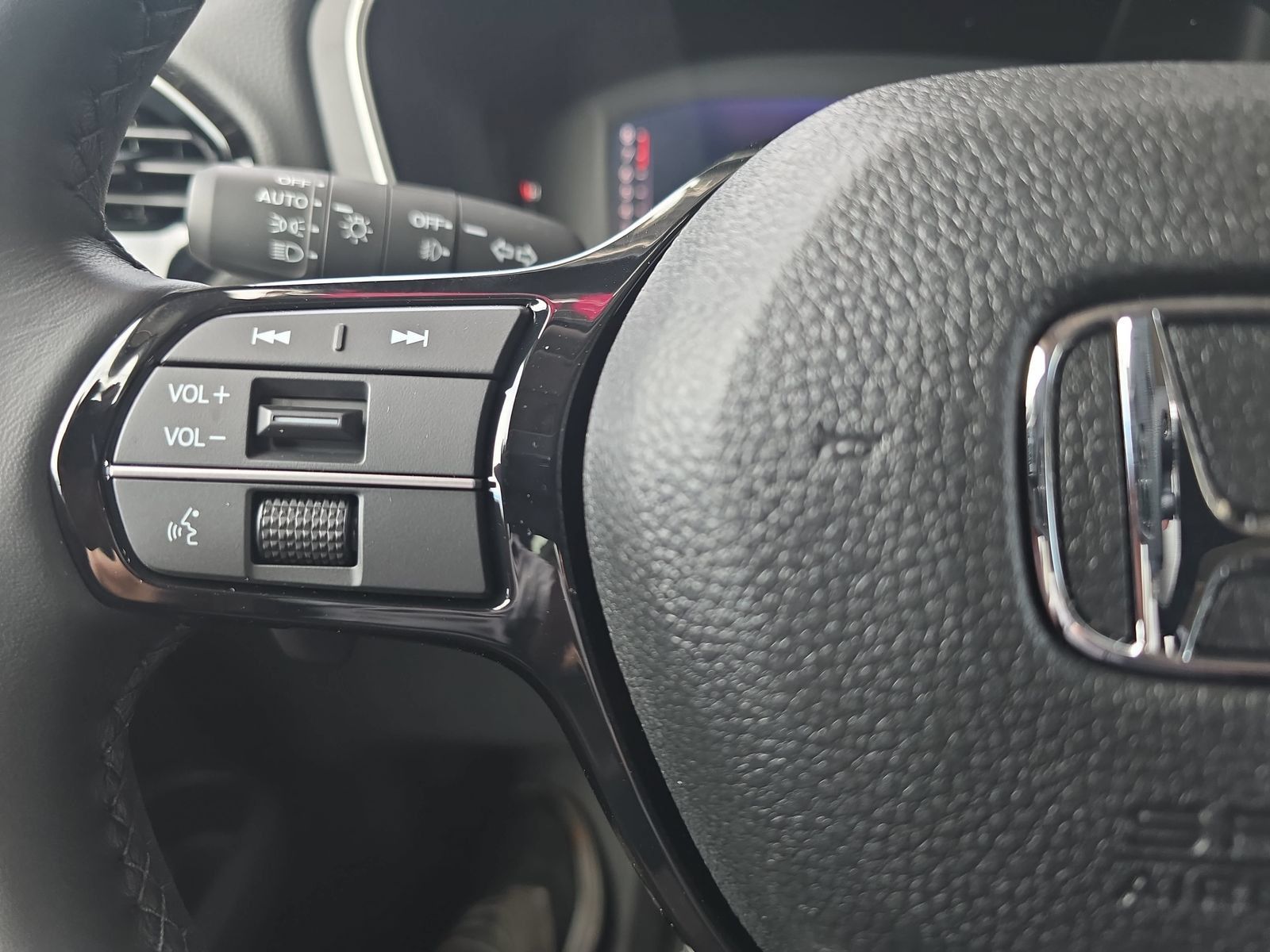 New 2026 Honda Pilot Touring image 18