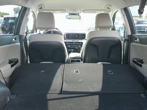 Used 2020 Kia Sportage EX image 25