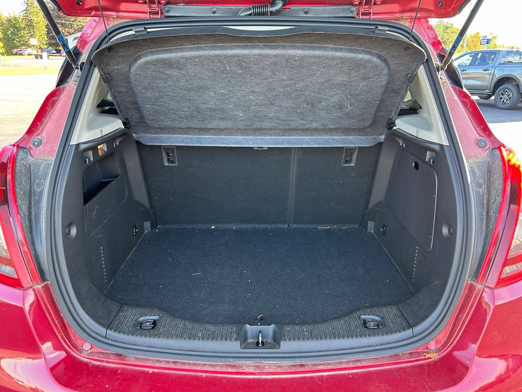 Used 2019 Buick Encore Preferred AWD/4WD image 22
