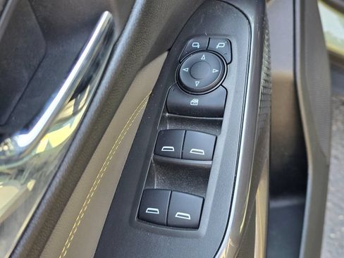 Used 2025 Chevrolet Trax ACTIV w/ Sunroof Package FWD image 15
