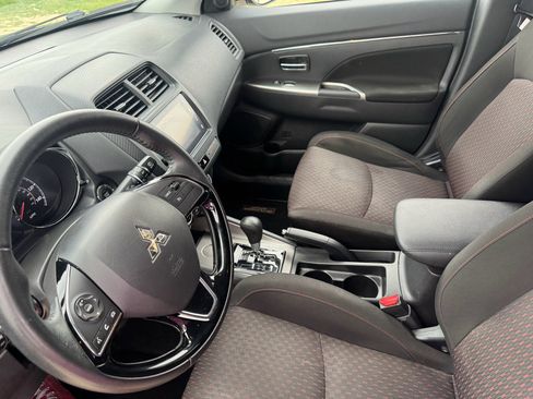 Used 2019 Mitsubishi Outlander Sport SE FWD image 16