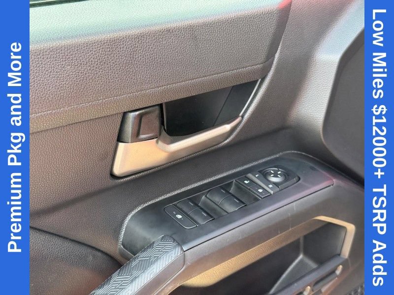 Used 2025 Toyota Tacoma TRD Off-Road w/ TRD Off Road Premium Package AWD/4WD image 18