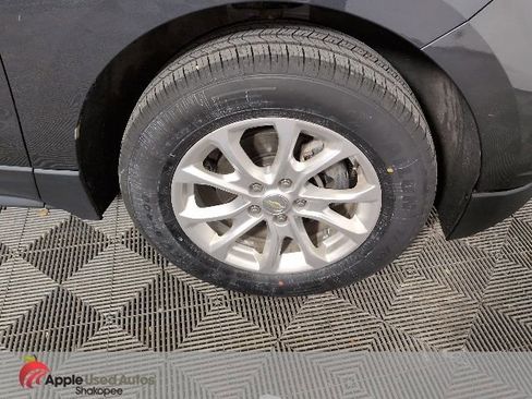 Used 2018 Chevrolet Equinox LT image 36