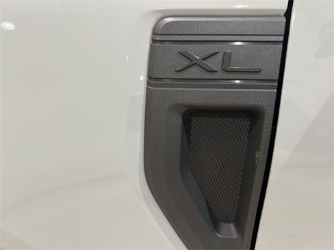 Used 2022 Ford Maverick XL image 15