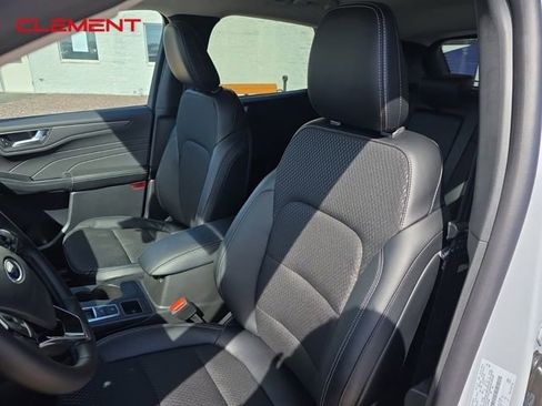 New 2025 Ford Escape SE image 23