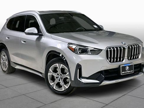 Certified 2023 BMW X1 xDrive28i w/ Convenience Package image 3