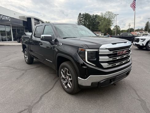 New 2025 GMC Sierra 1500 SLE w/ Preferred Package image 7