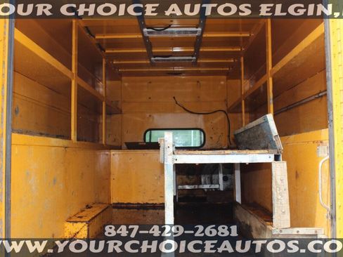 Used 2009 Ford F550 2WD Regular Cab Super Duty image 14