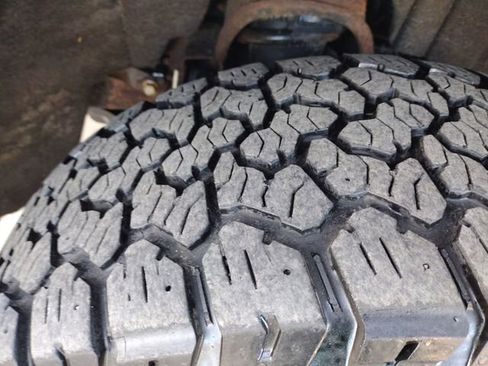 Used 2018 Chevrolet Silverado 1500 LTZ image 30