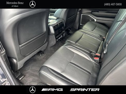 Used 2022 Jeep Wagoneer Series III AWD/4WD image 20