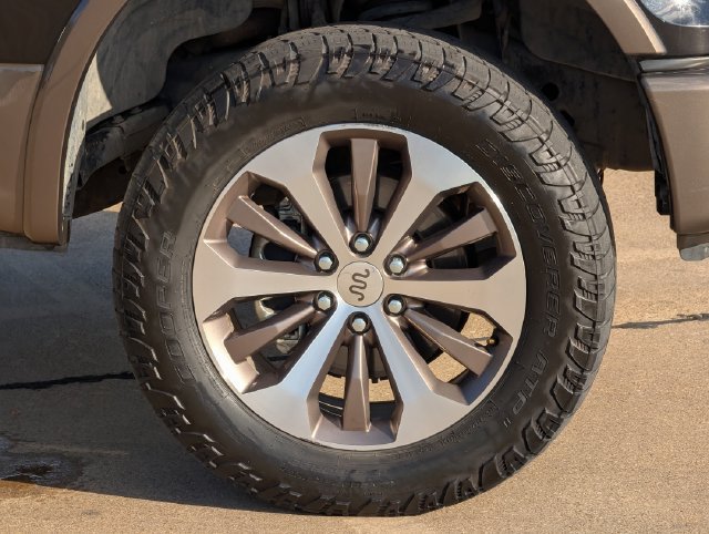 Used 2017 Ford F150 King Ranch w/ Equipment Group 601A Luxury AWD/4WD image 11