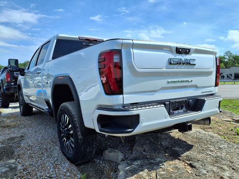 Used 2024 GMC Sierra 3500 Denali Ultimate AWD/4WD image 39