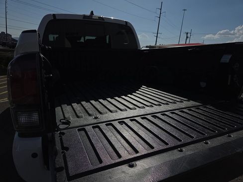Certified 2020 Toyota Tacoma TRD Pro AWD/4WD image 13