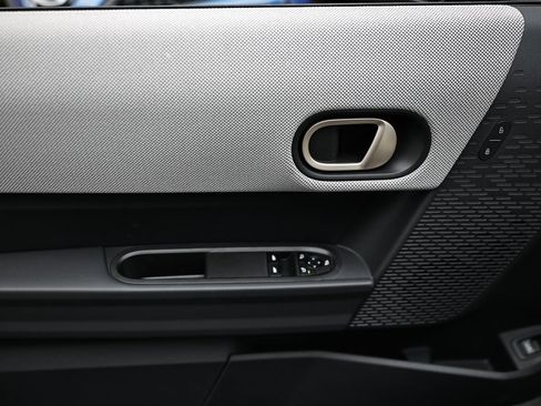 New 2026 MINI Cooper 2-Door Hardtop image 15