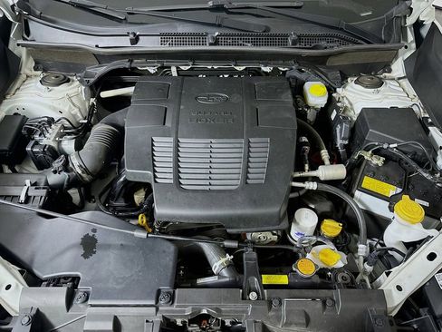 Used 2023 Subaru Forester Premium AWD/4WD image 9