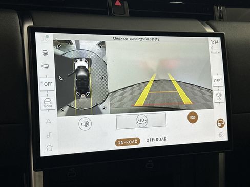 Used 2024 Land Rover Discovery Sport S image 24