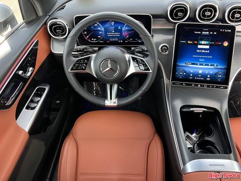 Used 2026 Mercedes-Benz GLC 300 image 16