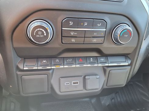 Used 2025 Chevrolet Silverado 1500 W/T image 5