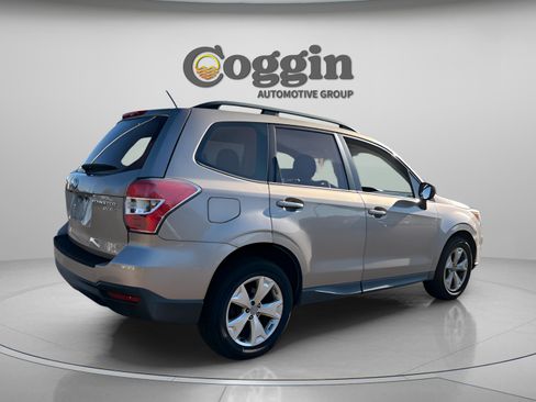 Used 2015 Subaru Forester 2.5i w/ Alloy Wheel Package image 5