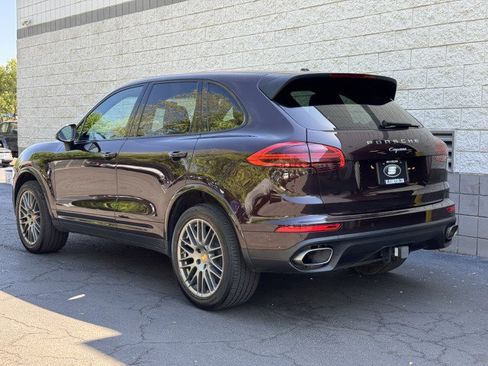 Used 2018 Porsche Cayenne AWD/4WD image 14
