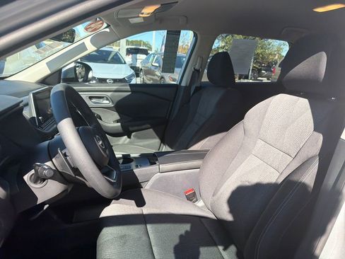 Certified 2024 Nissan Rogue SV image 18