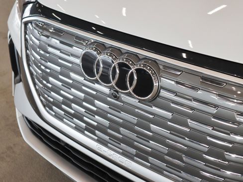 Certified 2023 Audi Q4 e-tron Premium Plus w/ Premium Plus image 26