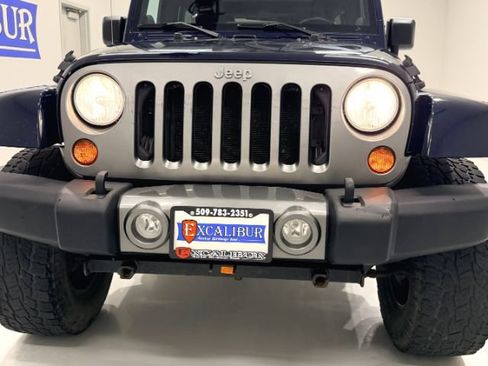 Used 2013 Jeep Wrangler Unlimited Sport AWD/4WD image 17