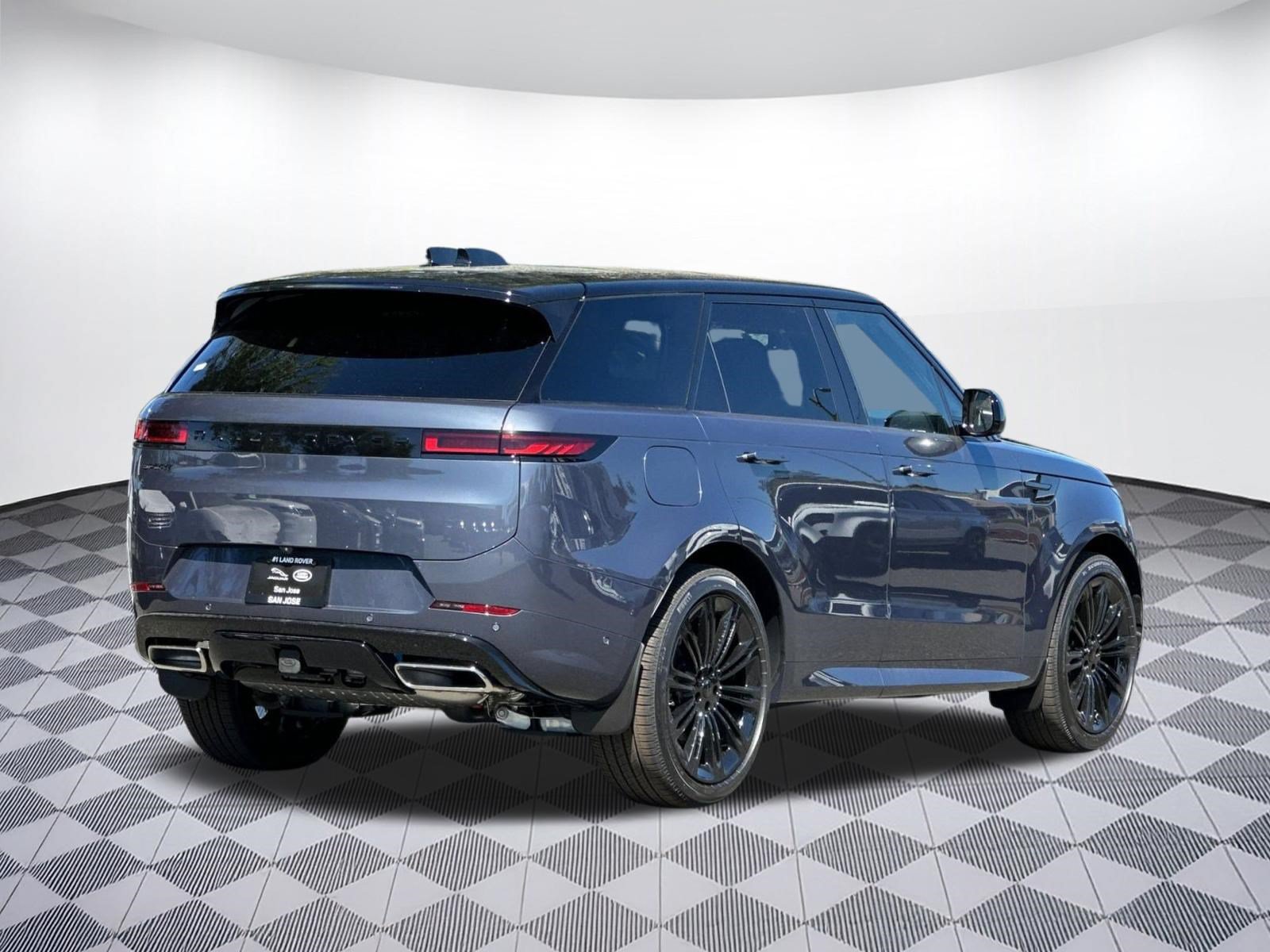New 2027 Land Rover Range Rover Sport Dynamic SE AWD/4WD image 9