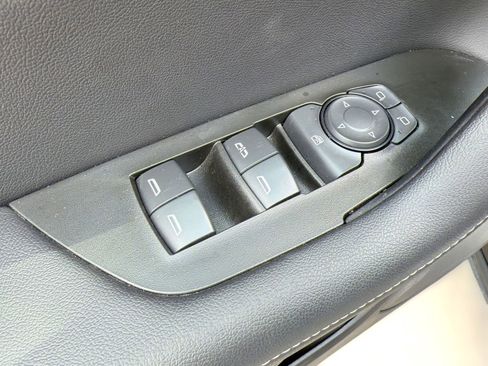 Certified 2025 Chevrolet Blazer LT FWD image 20