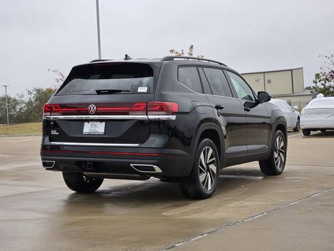 New 2026 Volkswagen Atlas SE FWD image 25