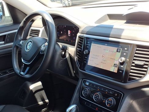 Used 2019 Volkswagen Atlas SEL FWD image 12