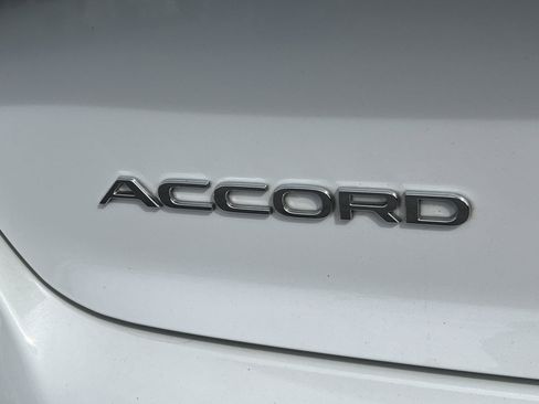 Used 2024 Honda Accord EX image 9