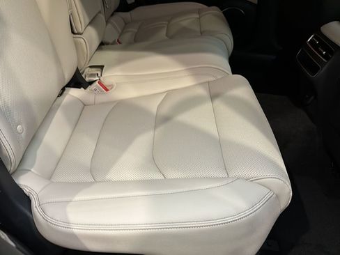 New 2026 Genesis GV70 2.5T AWD/4WD image 15