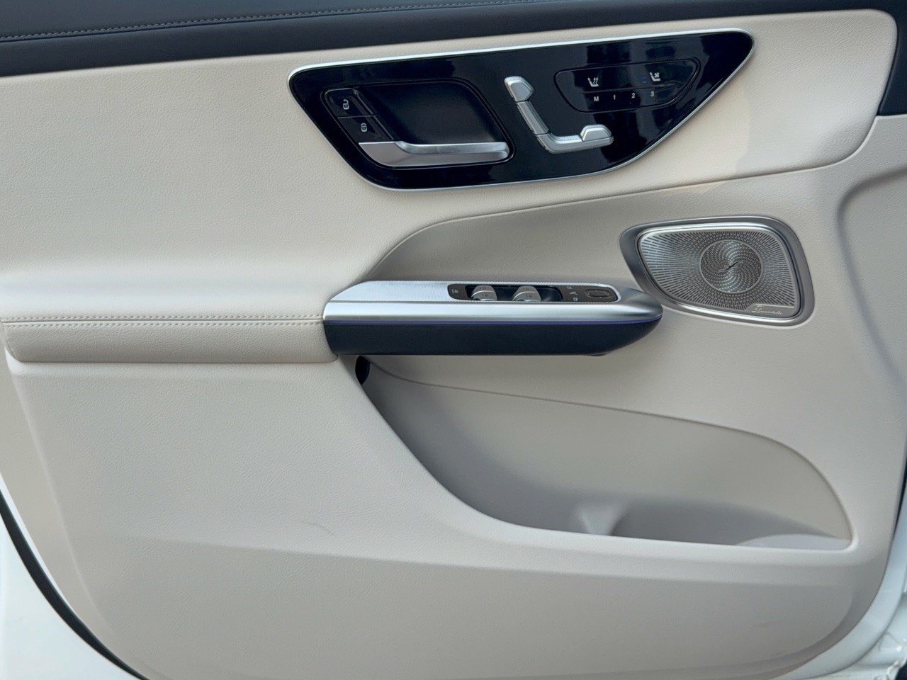Used 2027 Mercedes-Benz GLC 300 image 14
