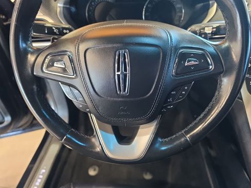 Used 2018 Lincoln MKZ Premiere FWD image 21