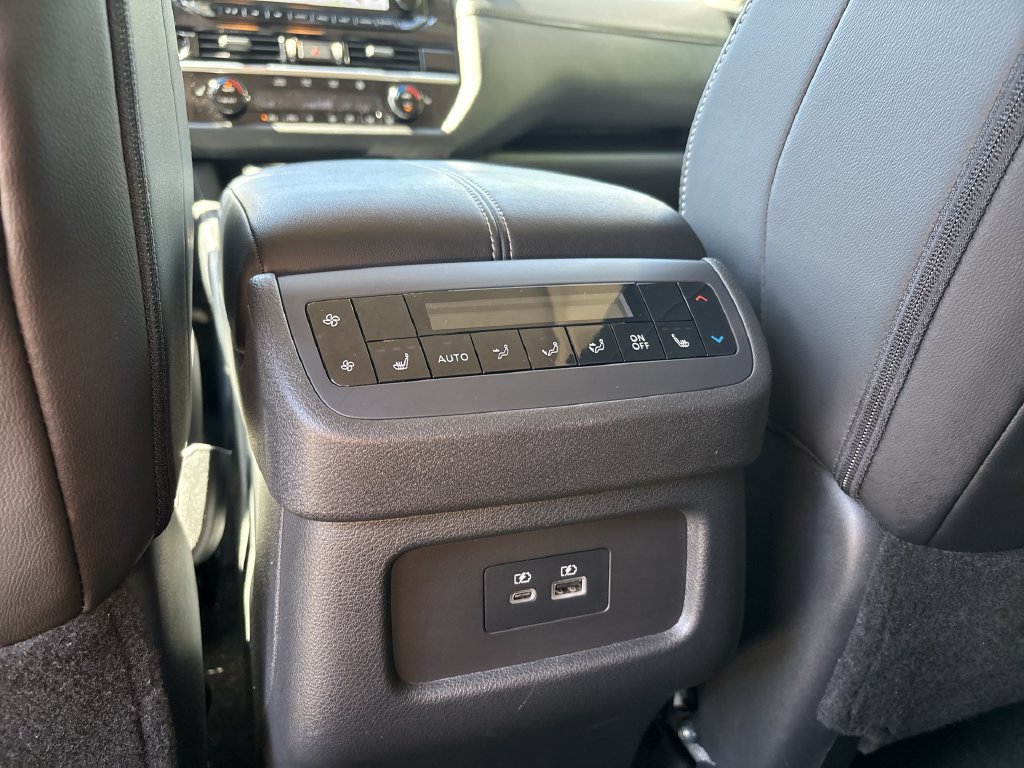 Certified 2025 Nissan Pathfinder SL w/ SL Premium Package FWD image 20