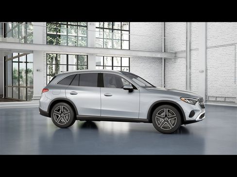 Certified 2026 Mercedes-Benz GLC 300 4MATIC image 9