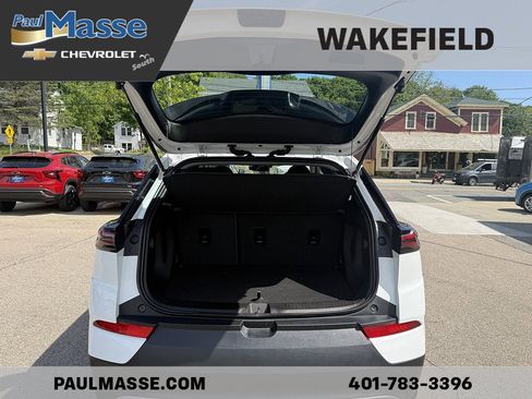 Certified 2023 Chevrolet Bolt EUV LT w/ Convenience Package FWD image 9
