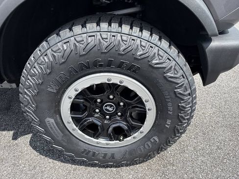 Used 2021 Ford Bronco 4-Door w/ Sasquatch Package AWD/4WD image 13