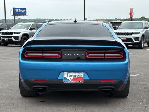Used 2023 Dodge Challenger SRT Hellcat RWD image 6