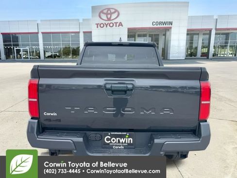 Used 2024 Toyota Tacoma TRD Off-Road AWD/4WD image 4