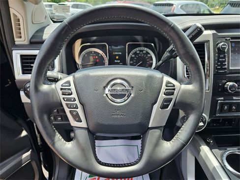 Used 2017 Nissan Titan PRO-4X w/ Pro-4x Convenience Package image 28