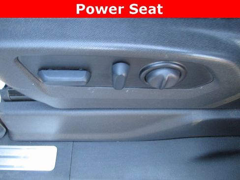 Used 2022 Chevrolet Silverado 1500 RST image 21