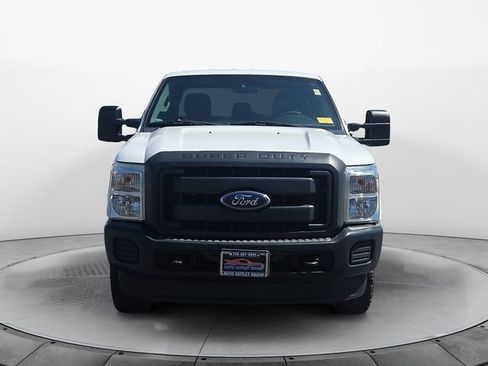 Used 2015 Ford F250 XL w/ Camper Package image 8