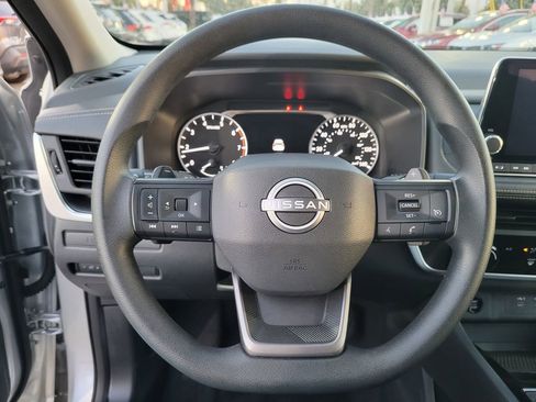 Certified 2025 Nissan Rogue S image 17