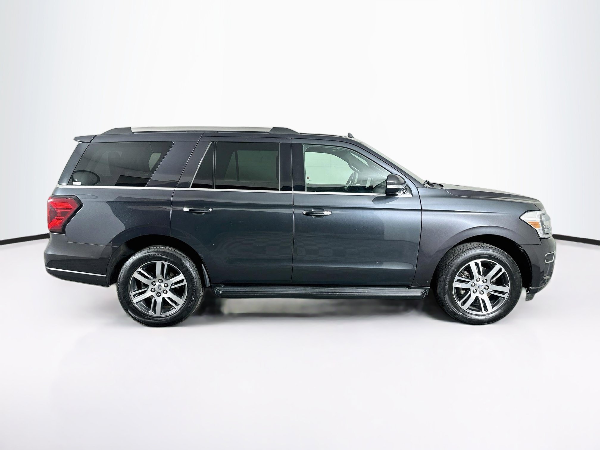 Used 2024 Ford Expedition Limited RWD image 10