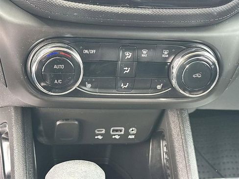 Used 2023 Chevrolet TrailBlazer LT w/ Convenience Package image 33